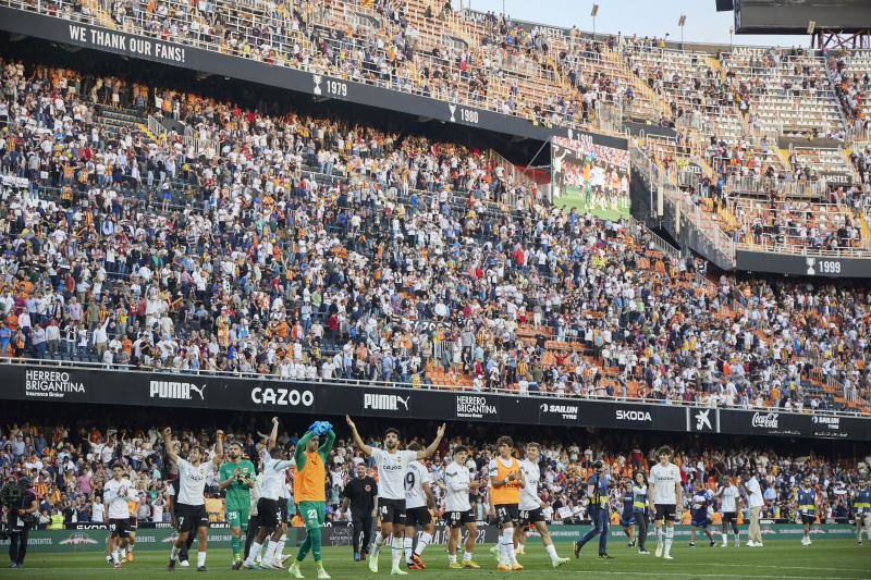 Los seis descuentos que ofrece el Valencia CF para renovar el pase