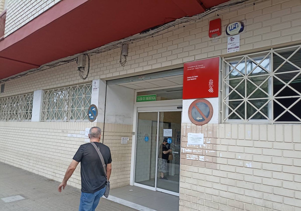 El barrio de Tormos en Zaidía clama contra la eliminación de su centro de salud