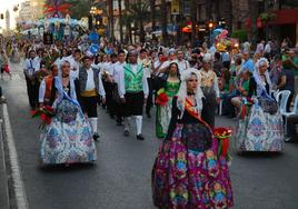 Ofrenda de flores en Alicante