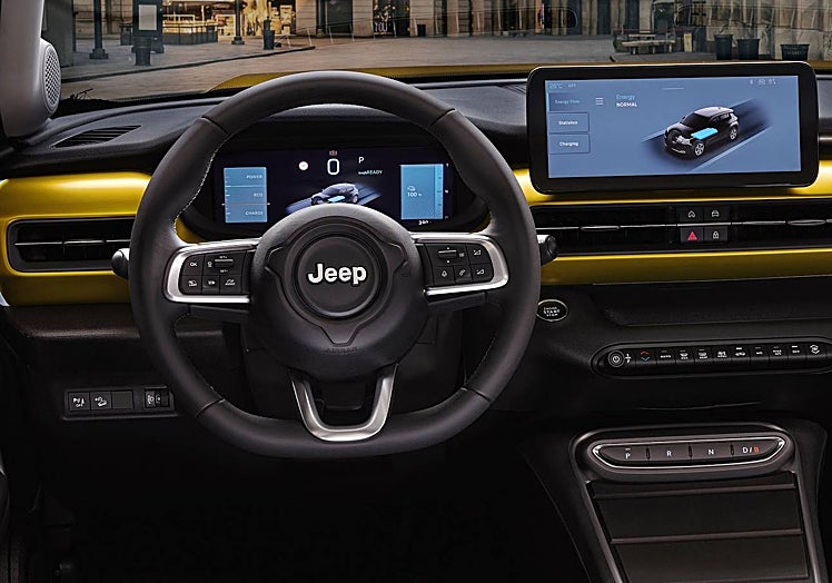 Bonita combinación de colores en el interior, como en la carrocería.