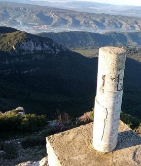 Imagen secundaria 2 - Algunas de las impresionantes vistas del camino.