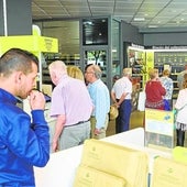 El voto por correo alcanza las 140.000 peticiones, un 63% más que hace cuatro años