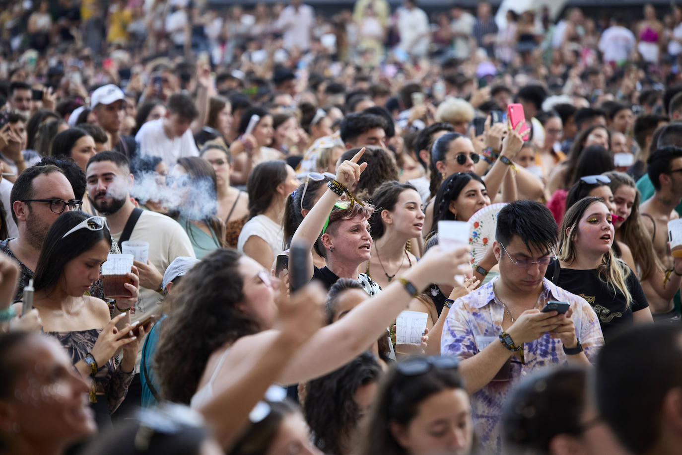 Miles de personas vibran con el Big Sound de Valencia en su primer día