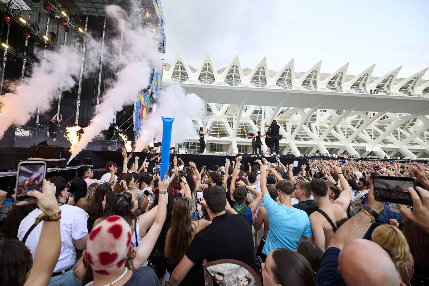 Miles de personas vibran con el Big Sound de Valencia en su primer día