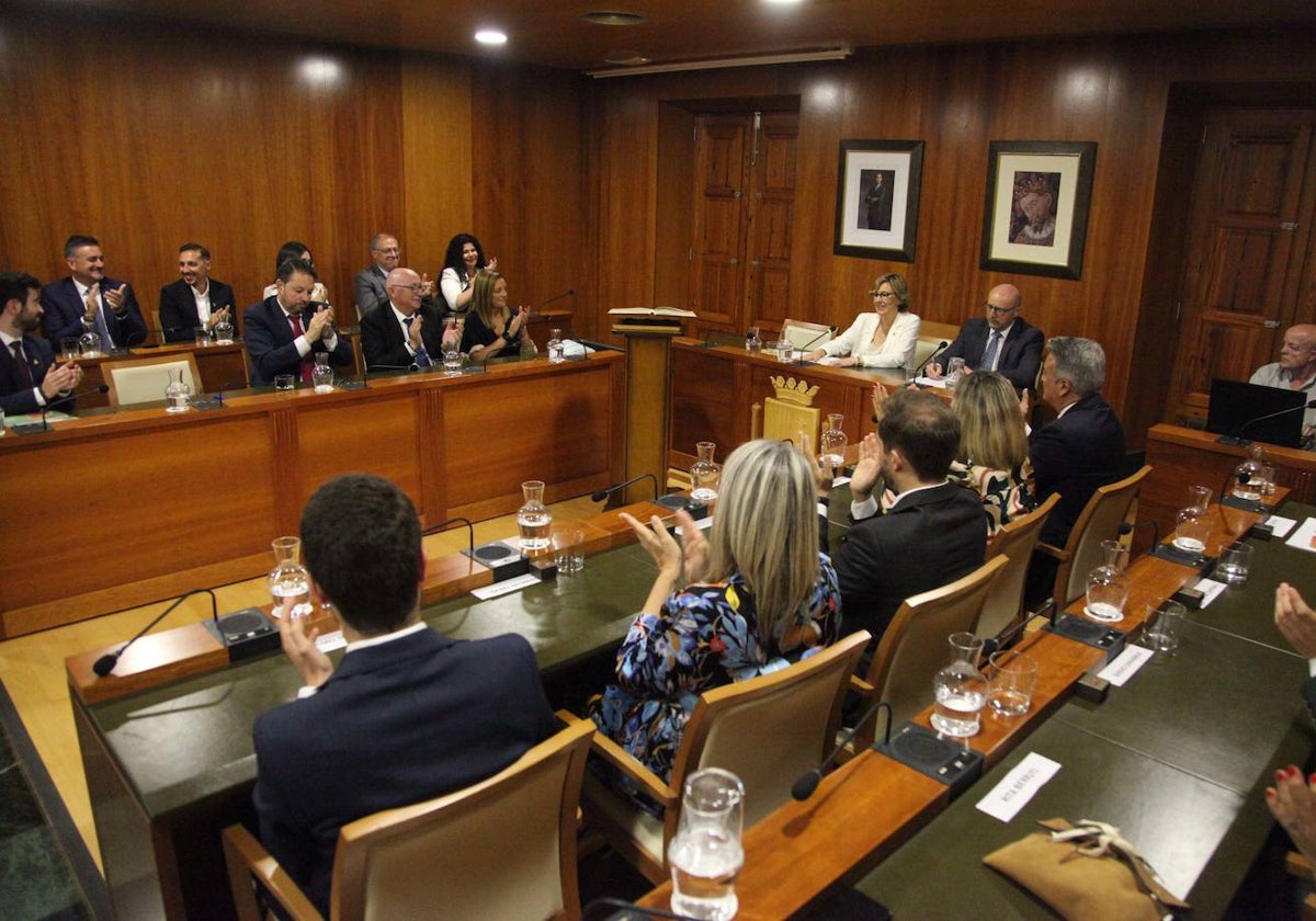 Un momento del pleno de investidura de la alcaldesa de Xàbia.