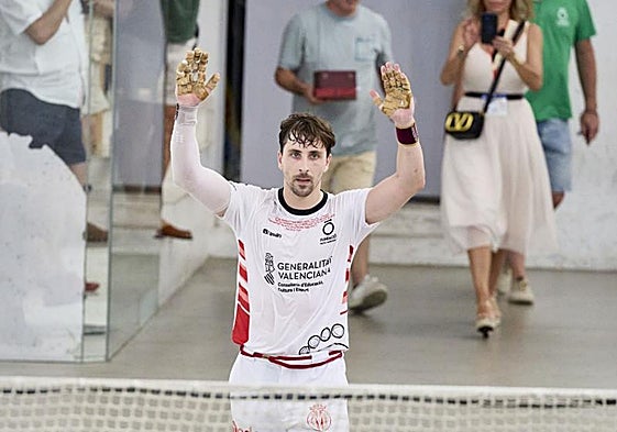 Puchol II celebrando su victoria.