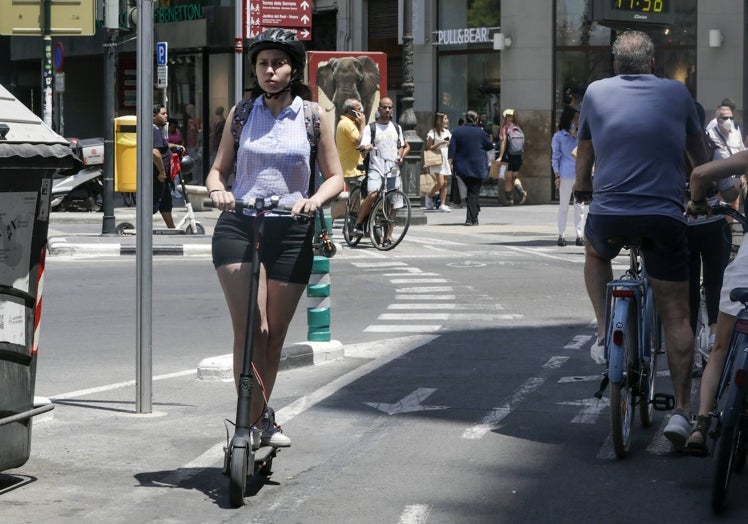 Anillo ciclista por el centro de Valencia.