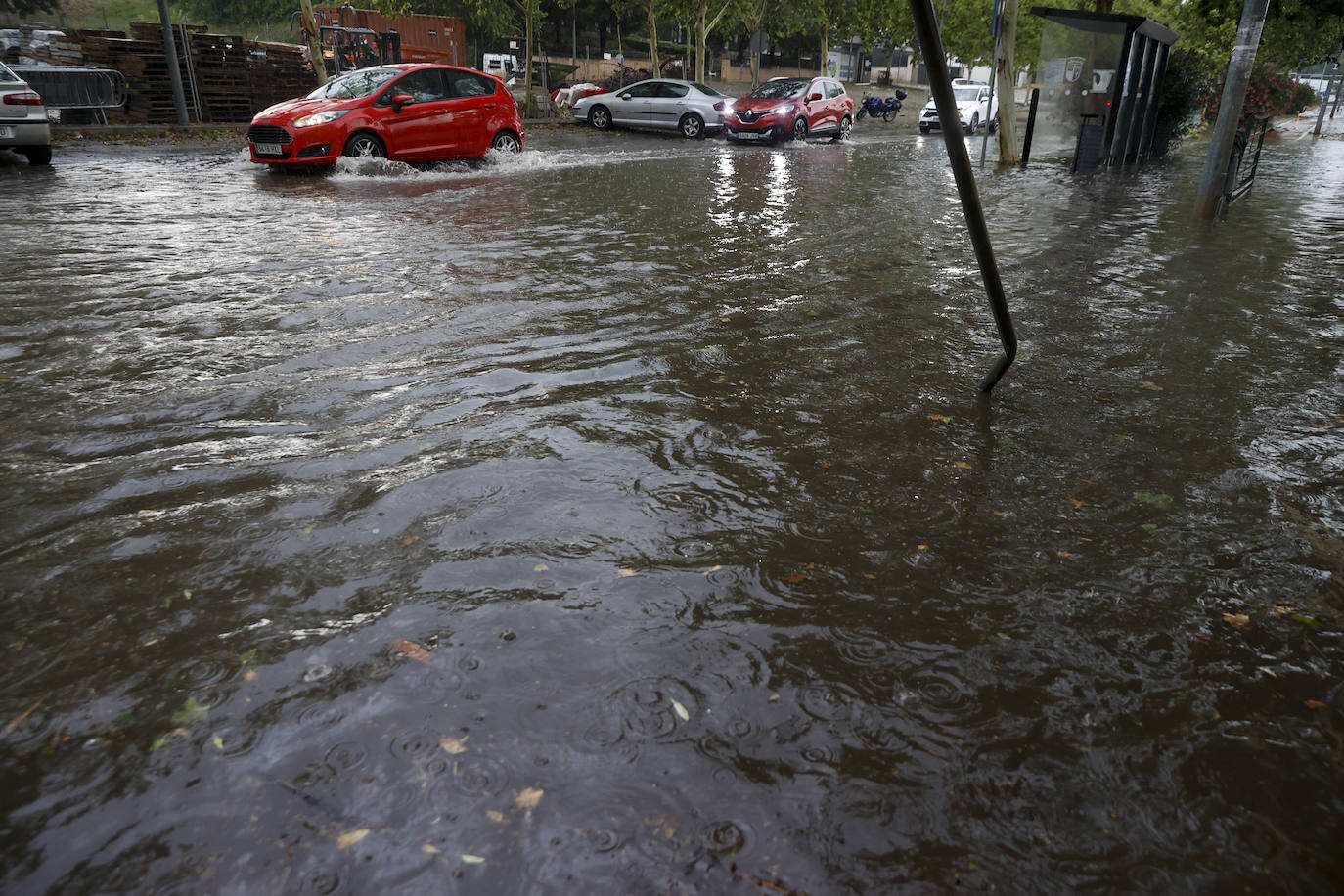 Una fuerte granizada origina el caos en Valencia este lunes