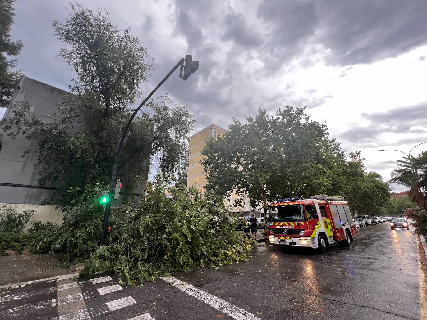 Una fuerte granizada origina el caos en Valencia este lunes