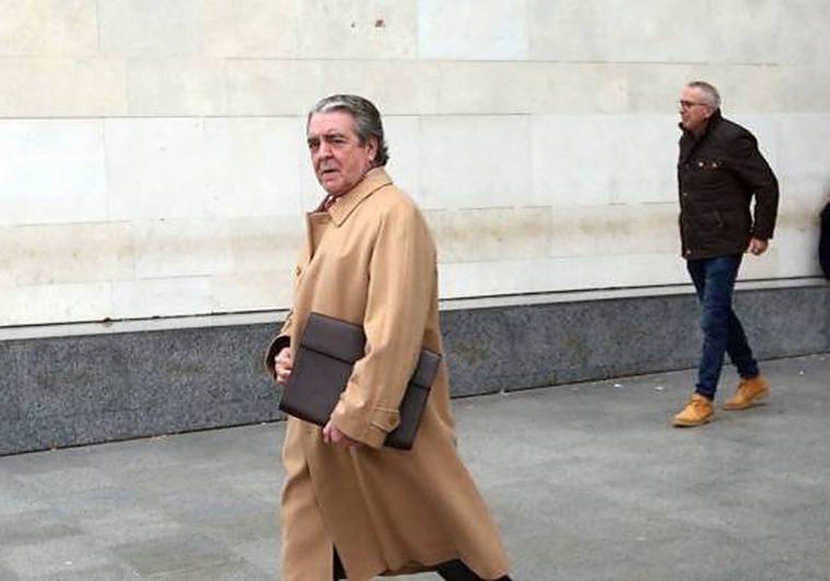 La UCO sospecha que Corbín cobró comisiones por las adjudicaciones del Plan E de Zapatero