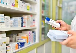 El interior de una farmacia.