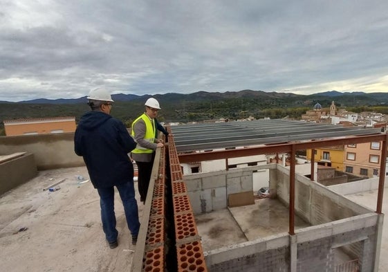 Obras incluidas en Edificant en el colegio de Soneja, en una foto de archivo.