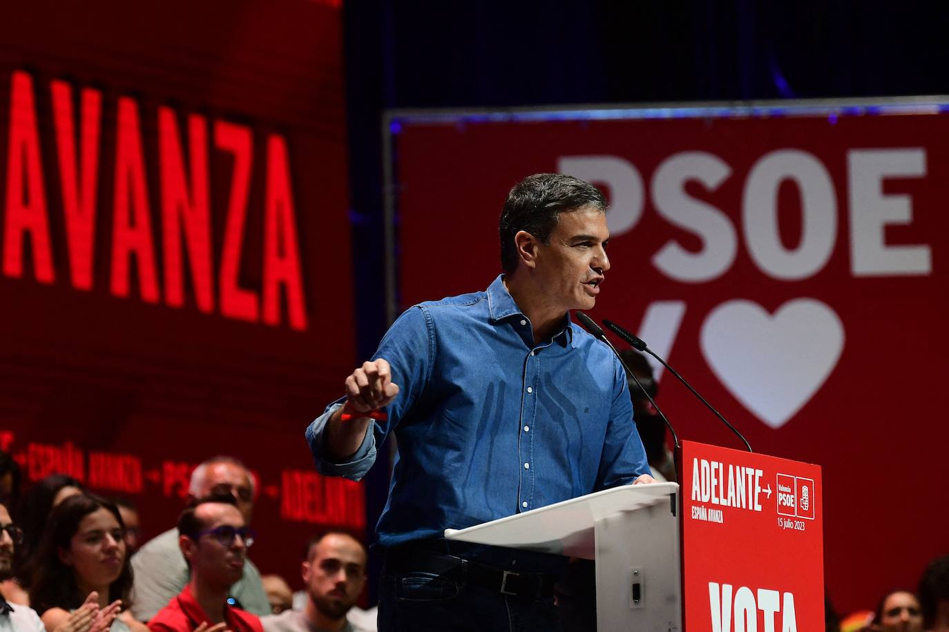 Así ha sido el mitin de Pedro Sánchez en Valencia con motivo de la campaña electoral