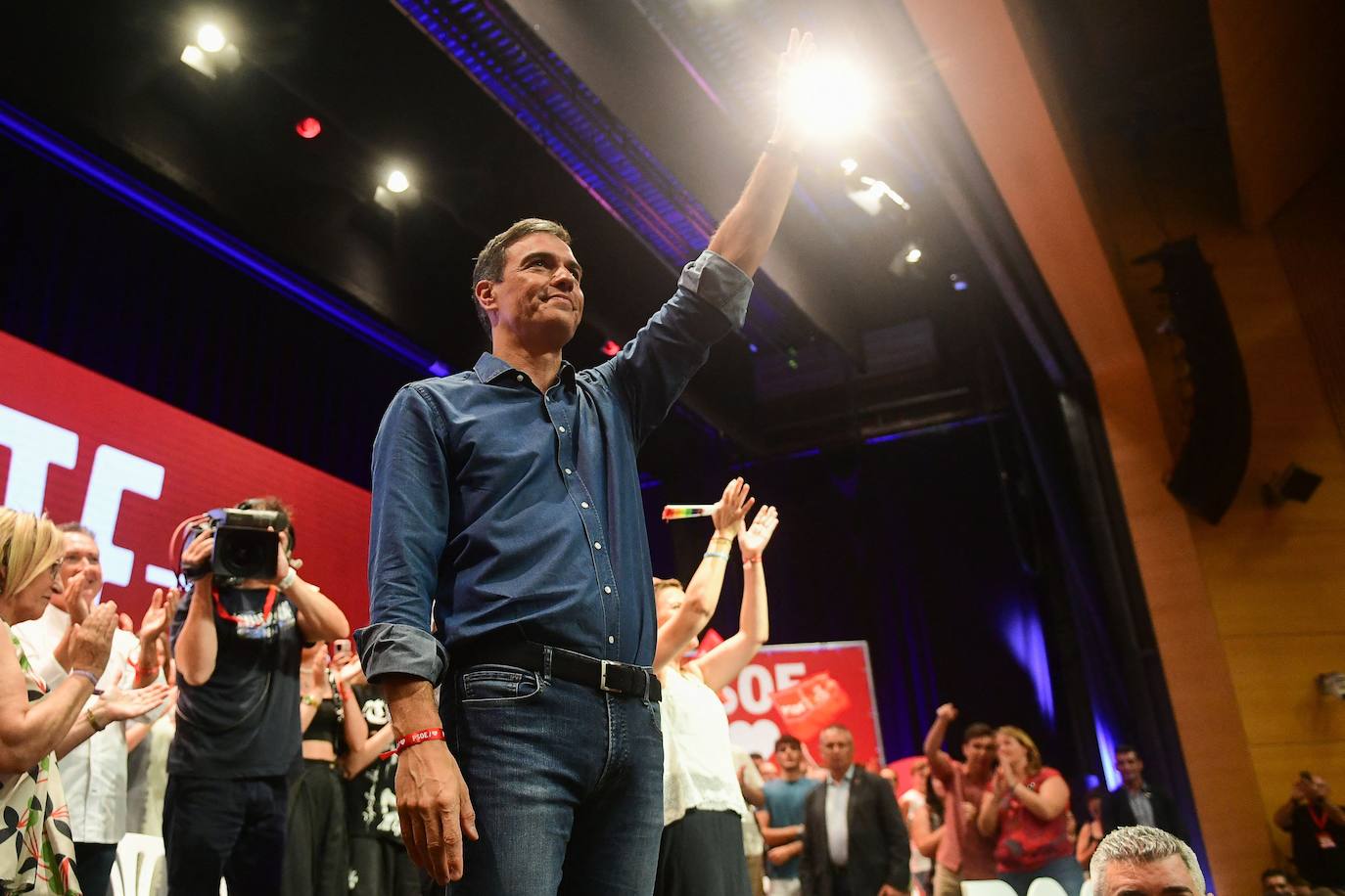 Así ha sido el mitin de Pedro Sánchez en Valencia con motivo de la campaña electoral