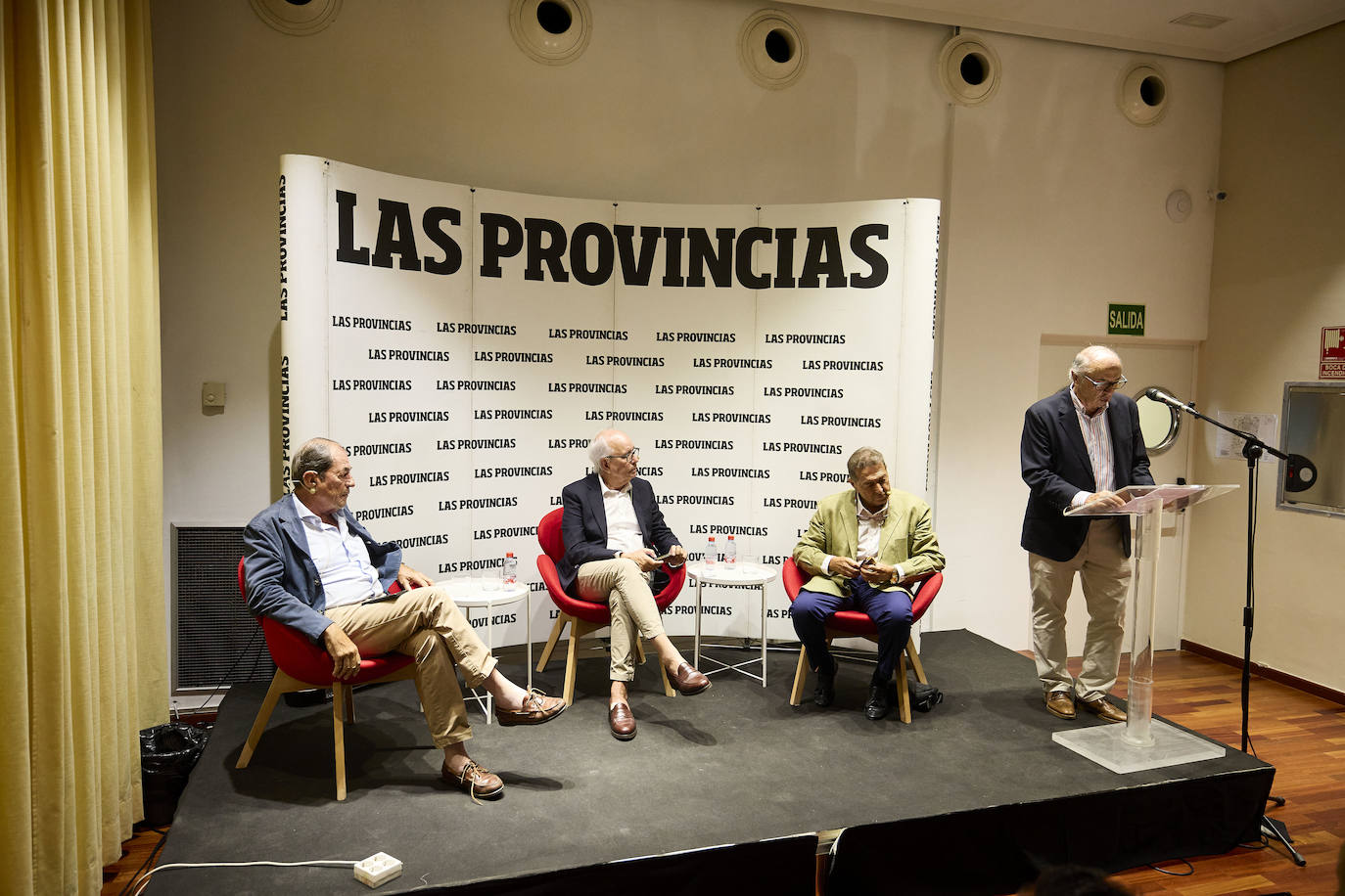 Aula LAS PROVINCIAS reivindica la pasión por los miura