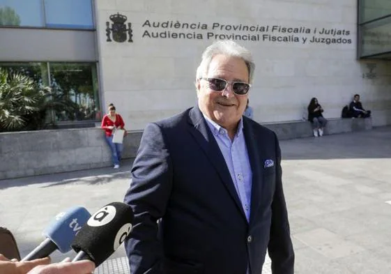 Alfonso Rus llega a la Ciudad de la Justicia para prestar declaración.