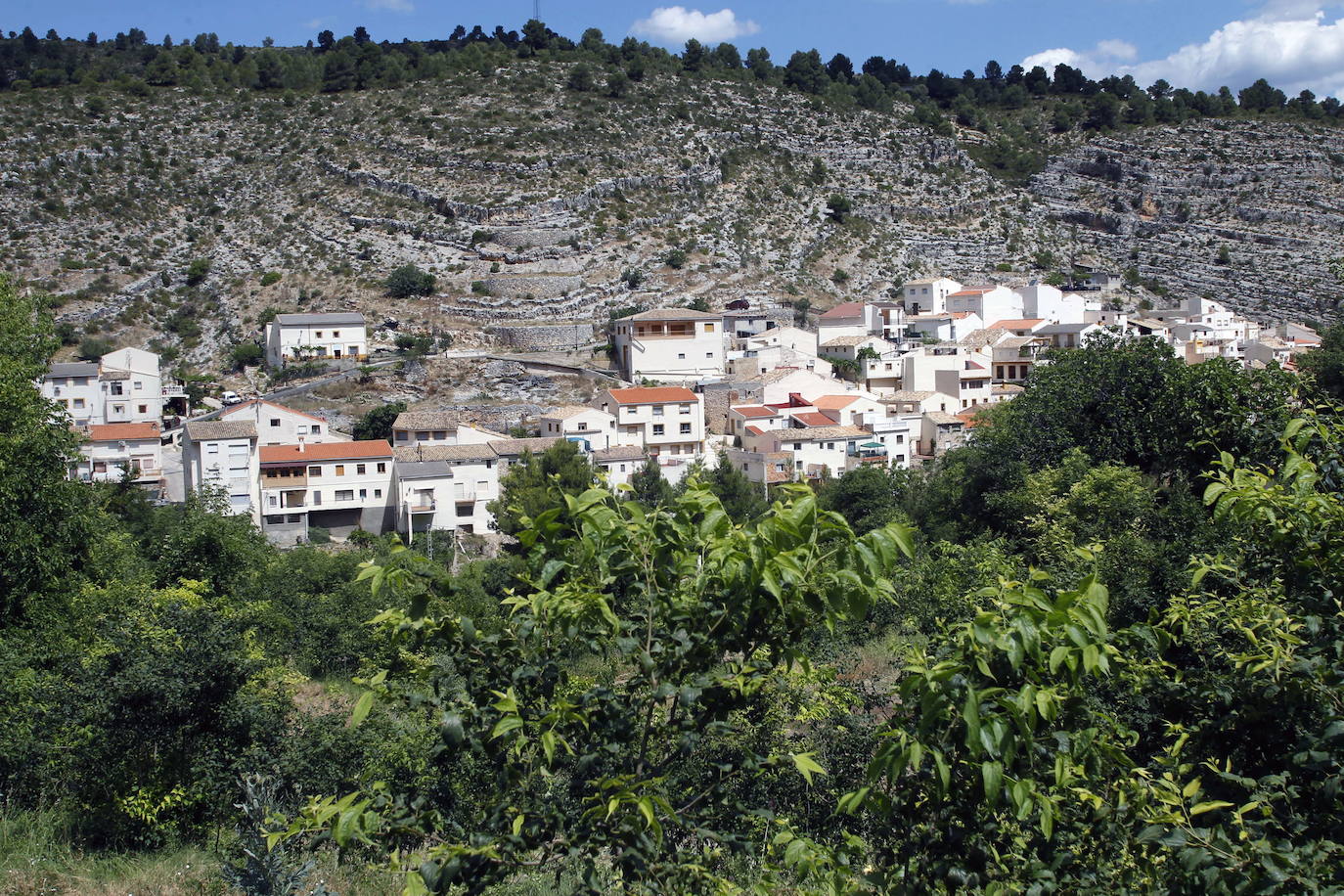 Imagen secundaria 2 - 1. Vista aérea Muela de Cortes; 2. El Corbinet; 3. Pueblo Cortes de Pallás