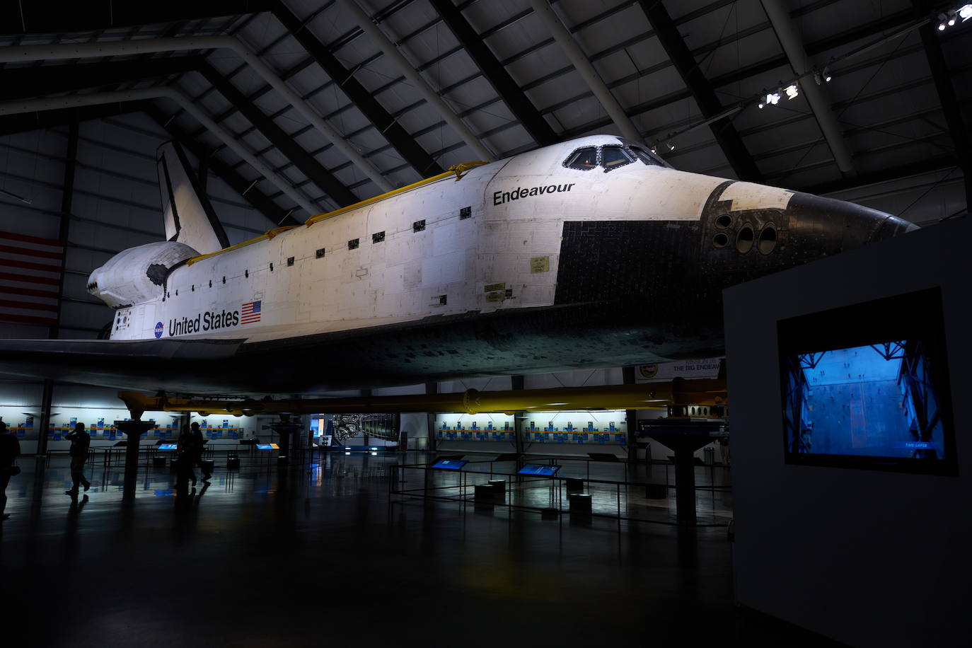 Endeavour, el transbordador espacial de la NASA, se prepara para conquistar el espacio