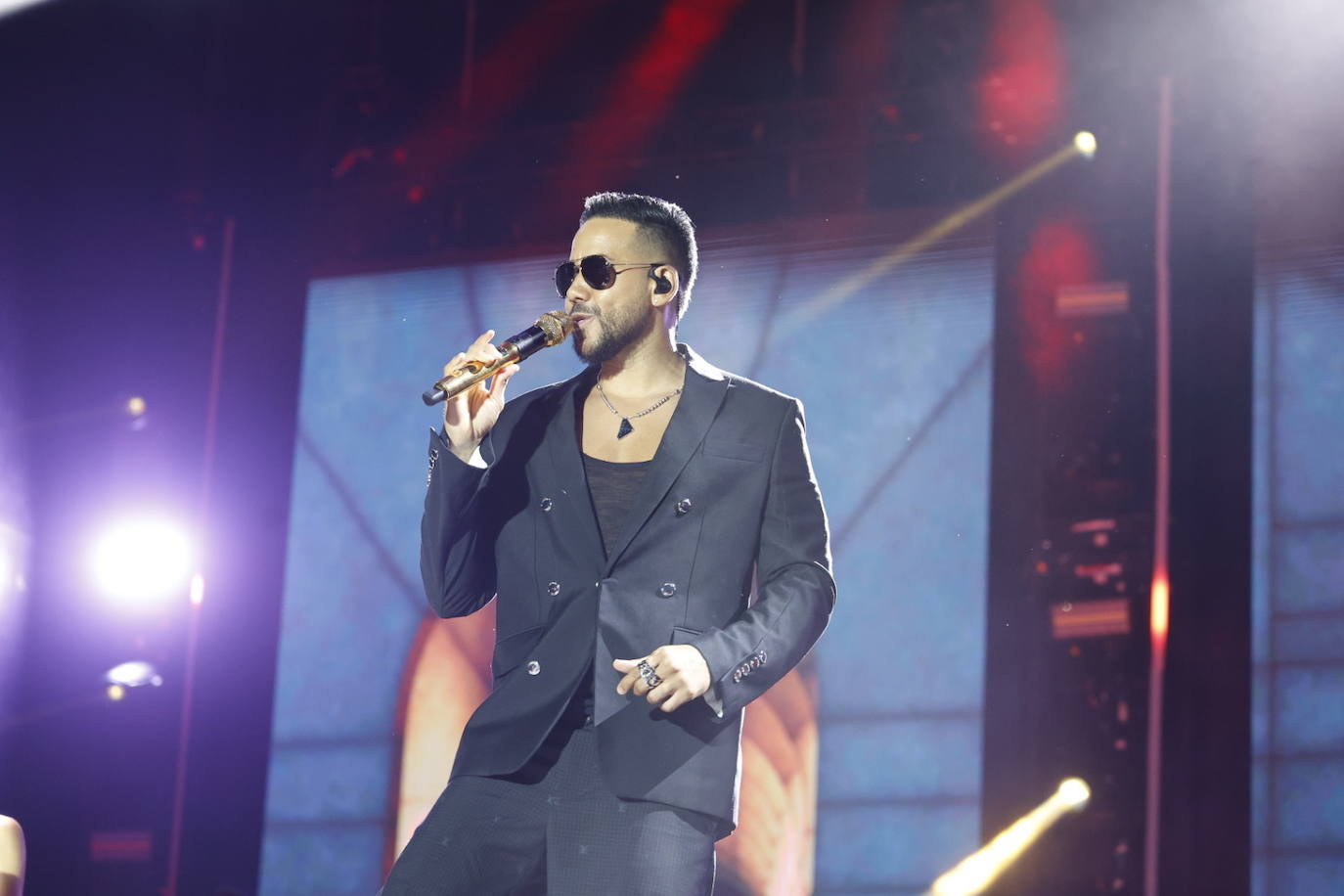 Romeo Santos trae su ritmo latino a Valencia