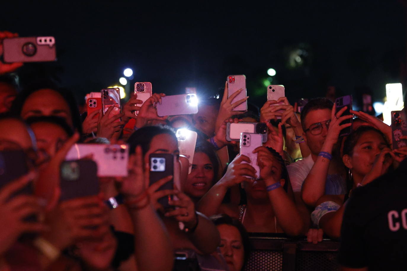 Romeo Santos trae su ritmo latino a Valencia