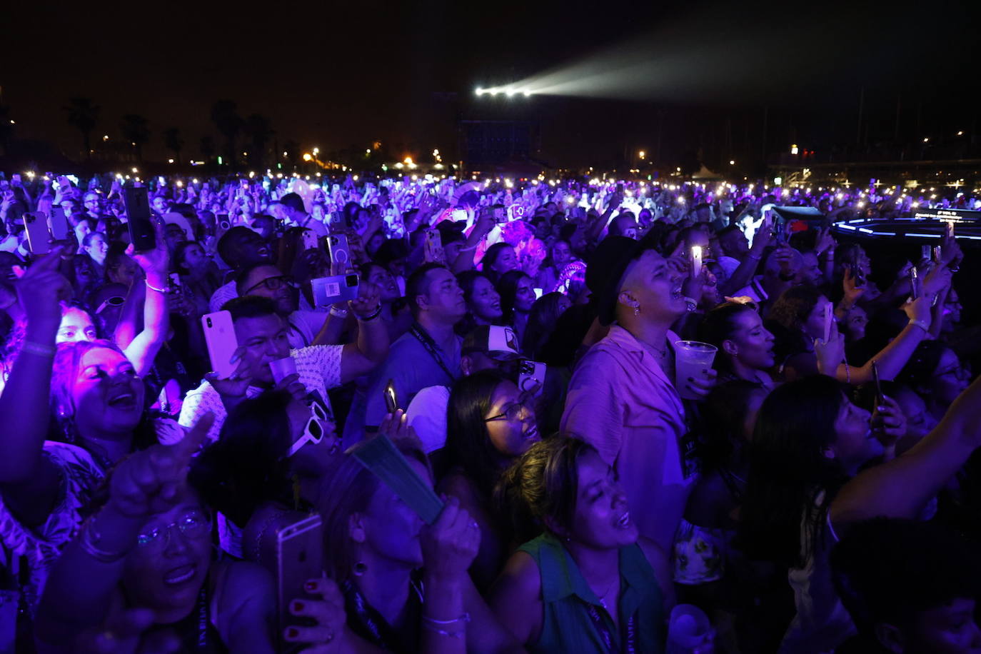 Romeo Santos trae su ritmo latino a Valencia