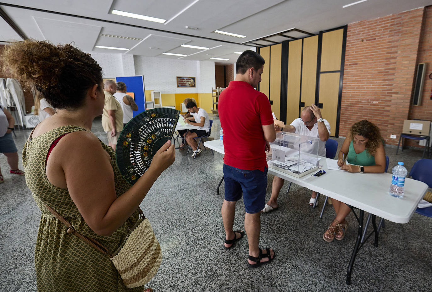 Las mejores imágenes de la jornada electoral en Valencia