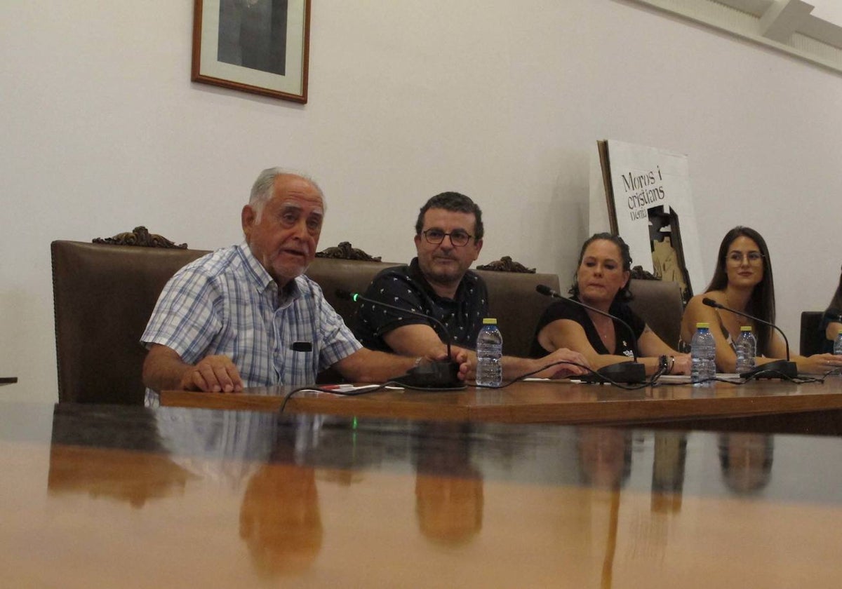 Julián Pérez Ayuso, durante la presentación del programa de fiestas.