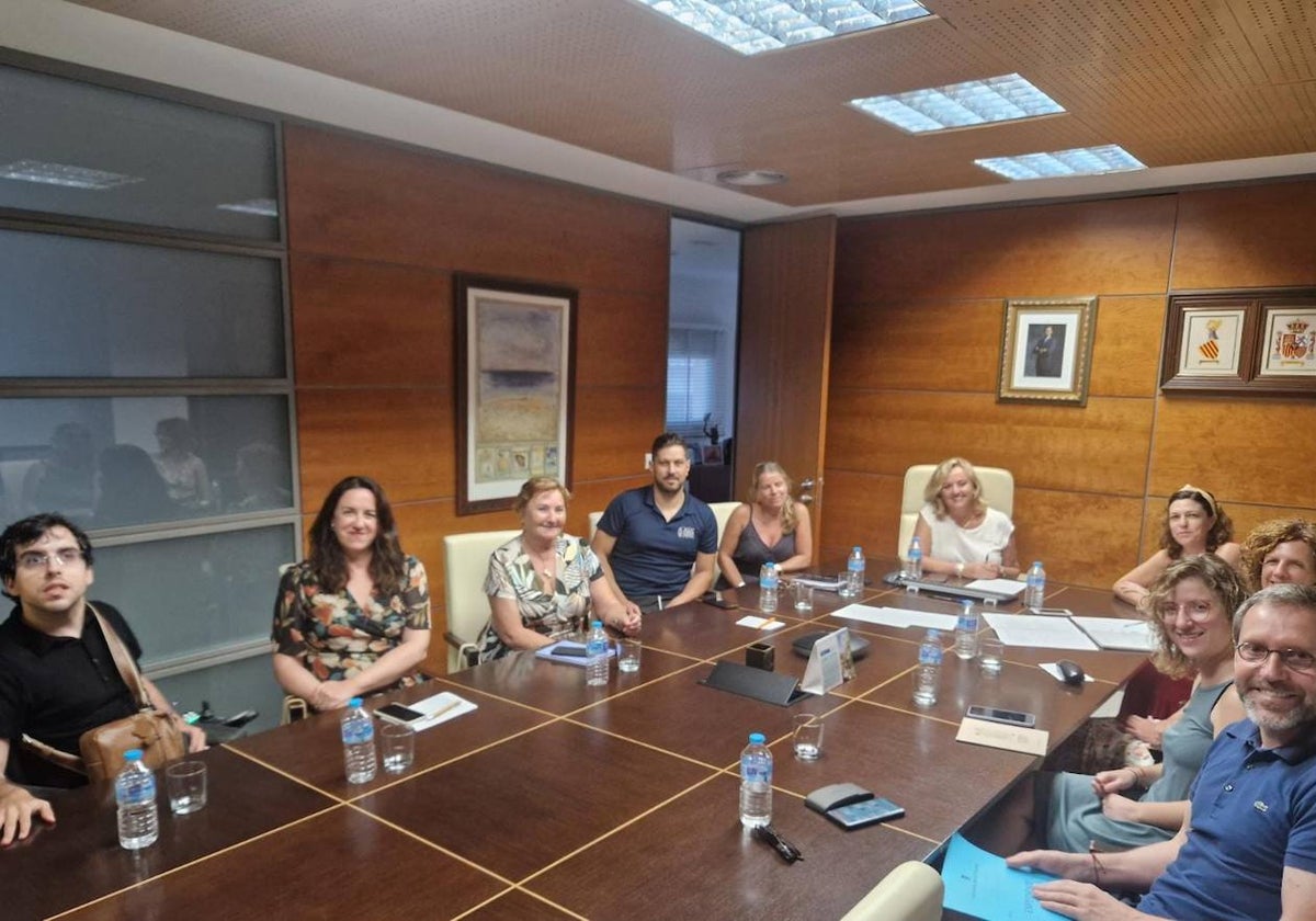 La reunión del consejo asesor de condecoraciones de Calp.