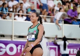 Carmen Ramos, emocionada tras proclamarse campeona de España.