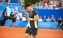 Alcaraz, en su partido ante David Goffin en la Copa Hopman.