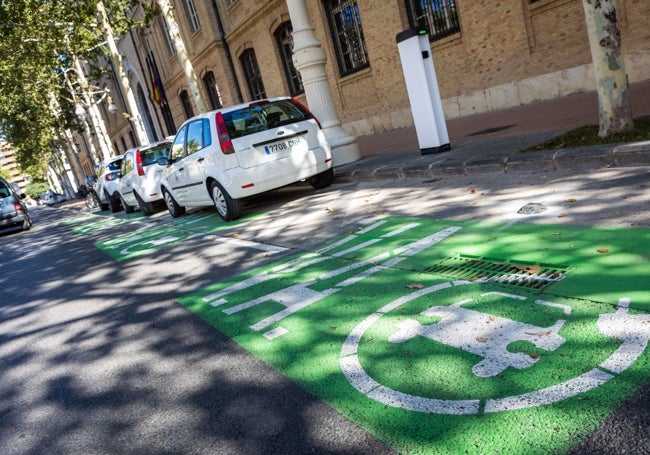 Uno de los puntos de recarga de la ciudad de Valencia.