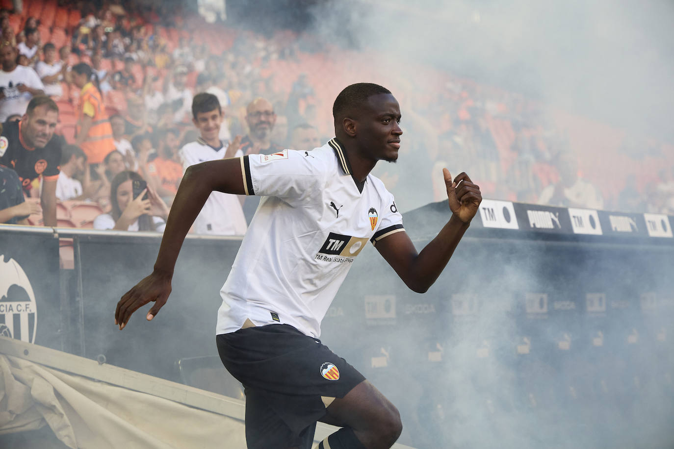 Así ha sido la presentación del Valencia 2023-24 en Mestalla