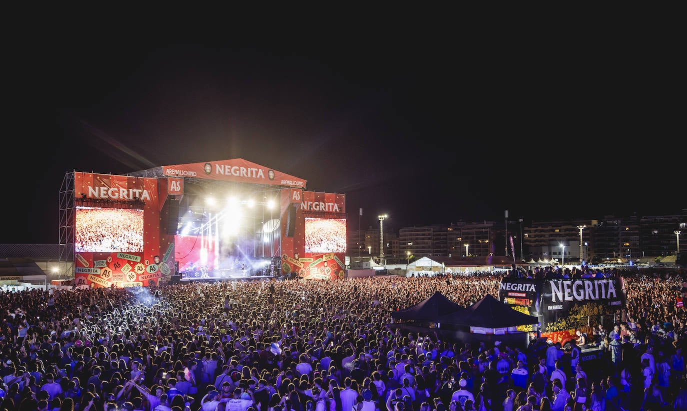 Nicky Jam eleva la temperatura en el Arenal Sound 2023