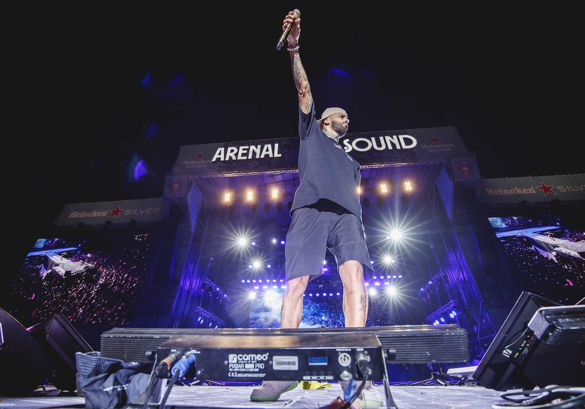 Nicky Jam eleva la temperatura en el Arenal Sound 2023