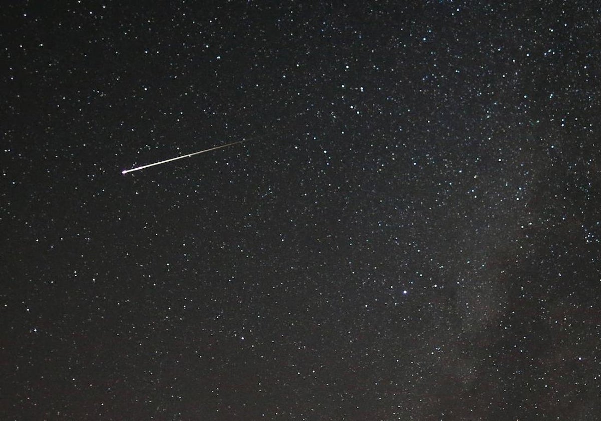 Cuándo ver las Perseidas o 'Lágrimas de San Lorenzo' en 2023: mejor día y hora para observar la lluvia de estrellas