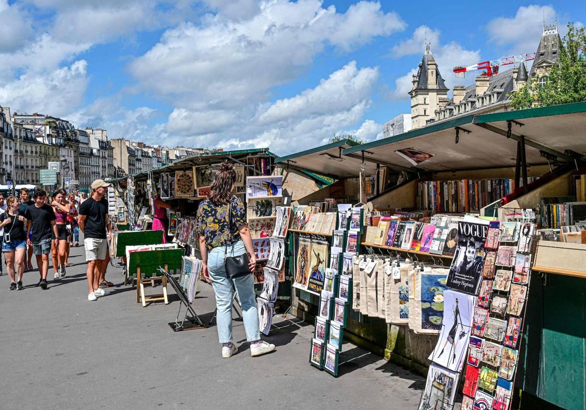 Los &#039;bouquinistes&#039; del Sena, todo un símbolo de París