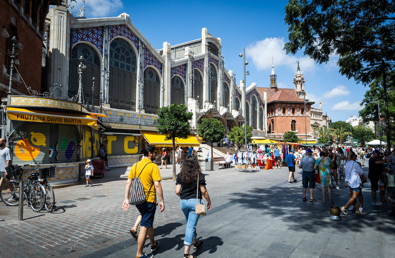 Valencia se llena de turistas en pleno puente de agosto