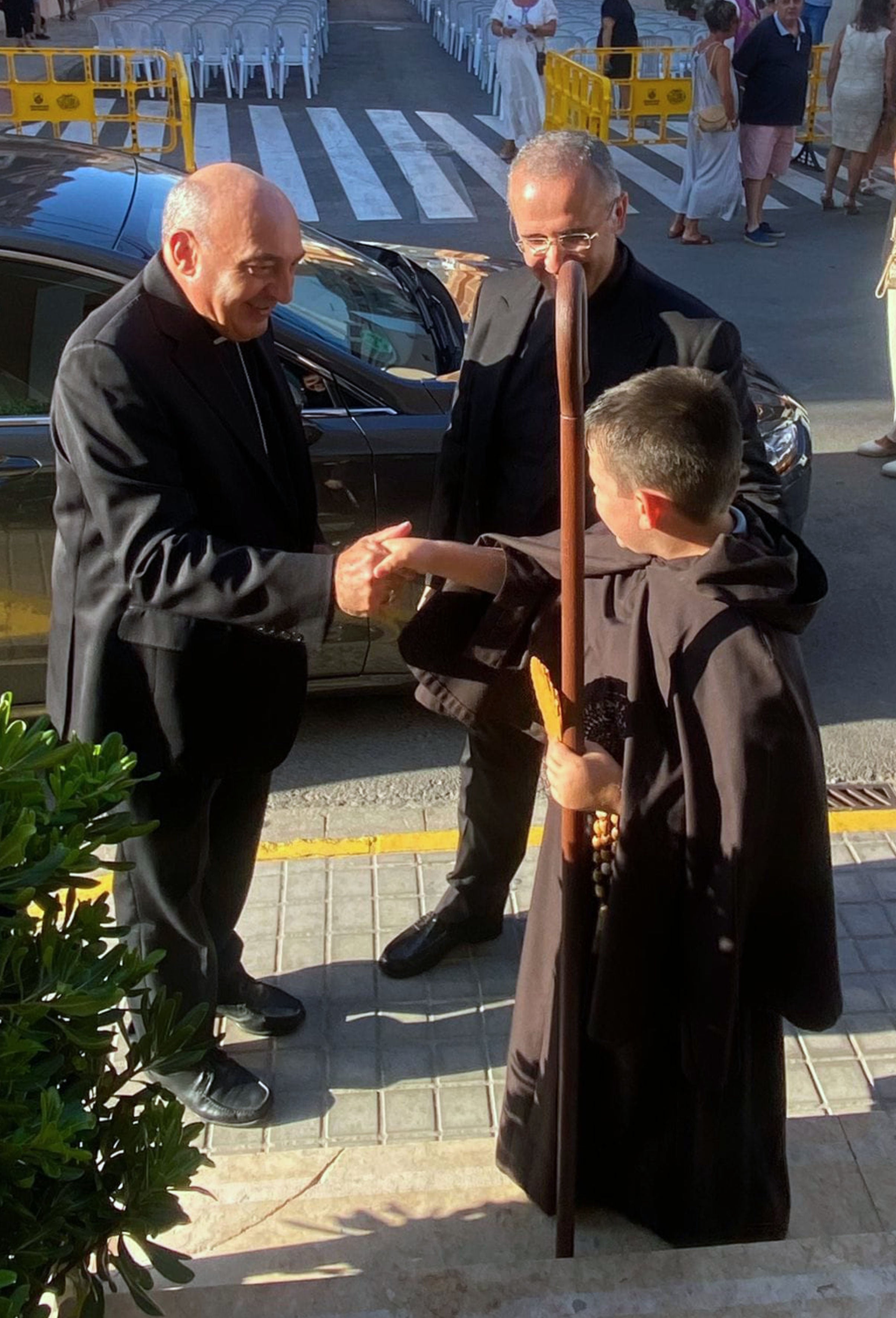 Imagen secundaria 2 - Cientos de personas asisten al aniversario de la capilla de El Perelló