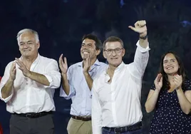 González Pons, Mazó. Feijóo y Hoyo tras la victoria electoral en Valencia.