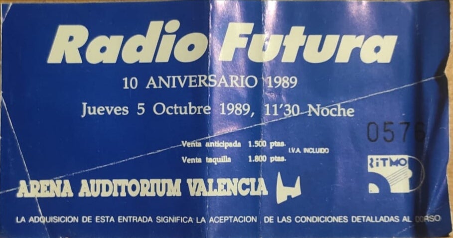 Entrada de la actuación de la banda española en el Arena Auditorium de Valencia, el 5 de octubre de 1989.