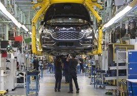 Línea de producción de Ford en Almussafes.