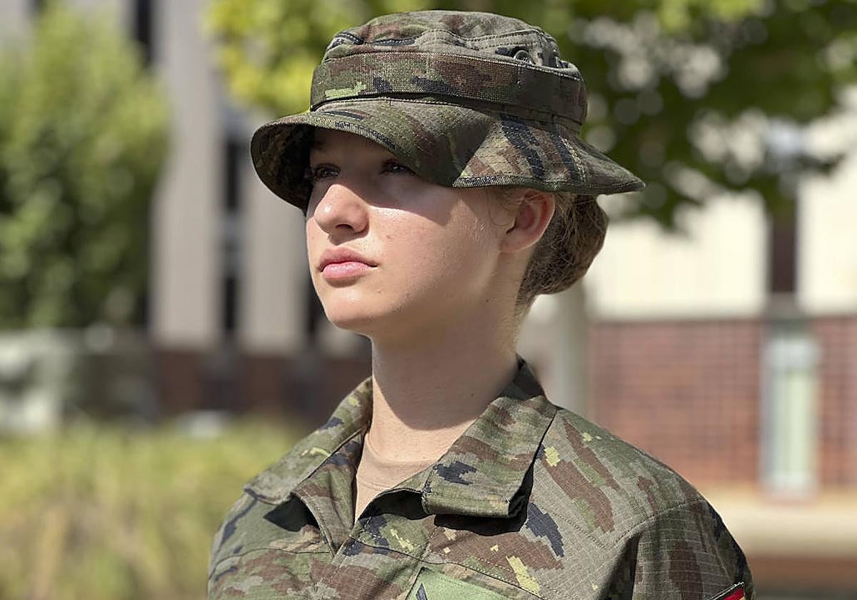 Las primeras fotos de la cadete Borbón Ortiz