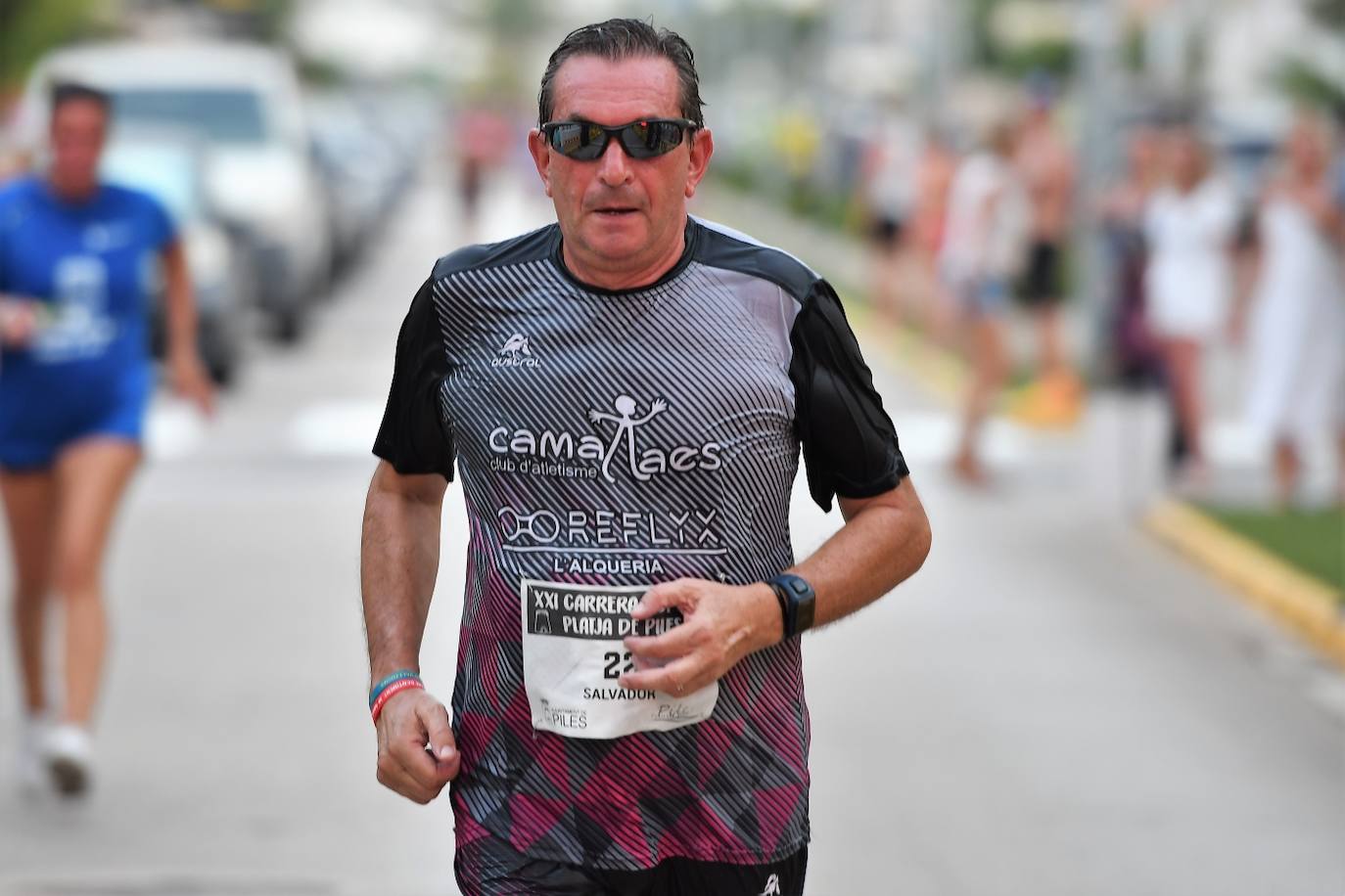 Búscate en la carrera popular Playa de Piles 2023