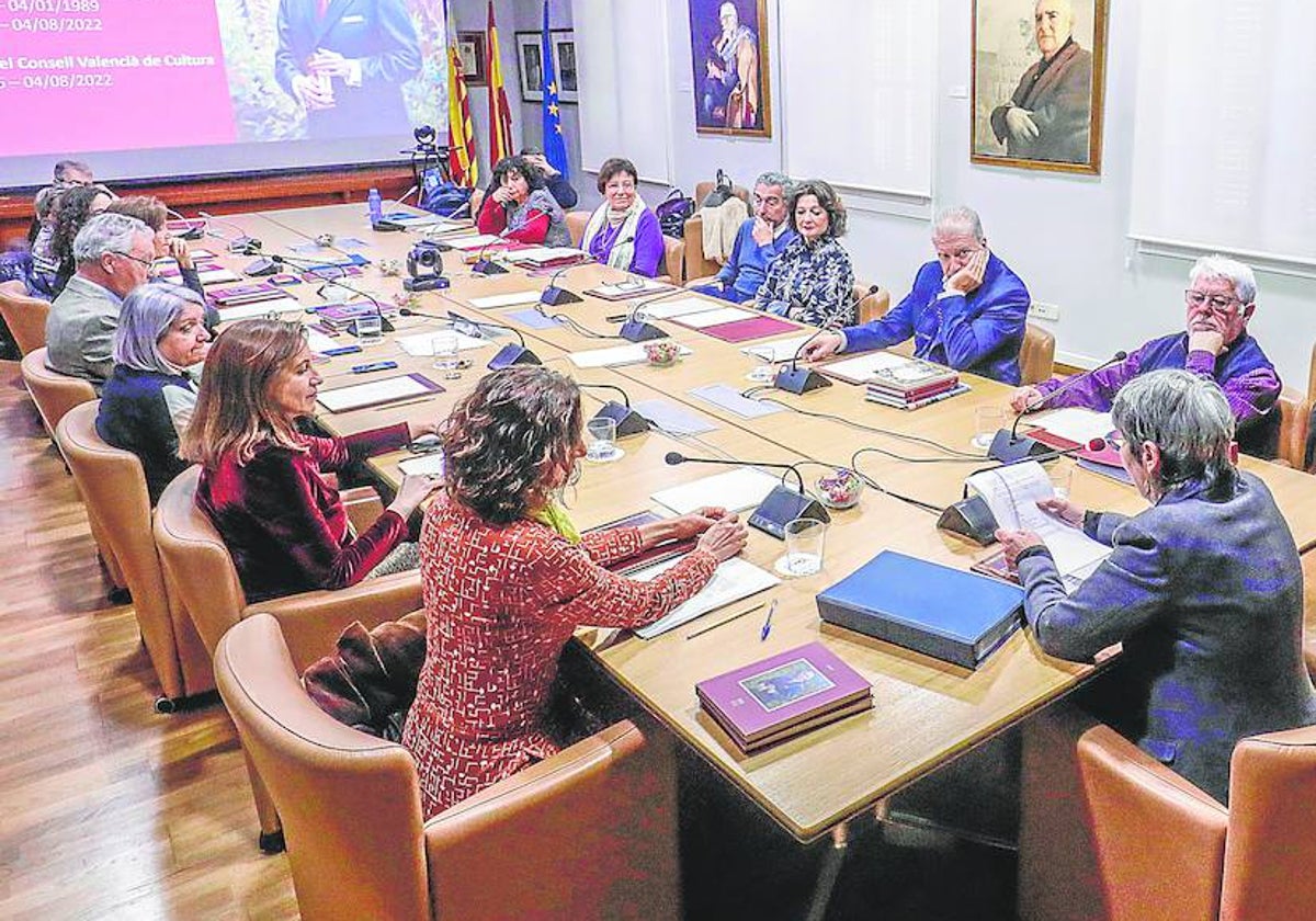 Sesión del pleno del Consell Valencià de Cultura en una imagen de archivo.