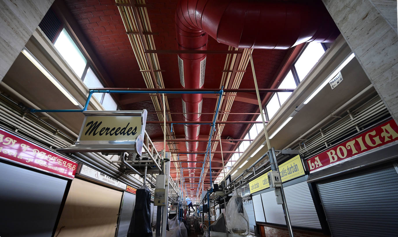 Interior del Mercado del Cabanyal finalizado.