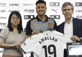 Layhoon Chan, Selim Amallah y Miguel Ángel Corona, en Mestalla.