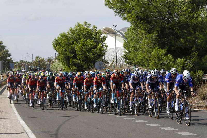 Las mejores imágenes del paso de la Vuelta a España por Valencia