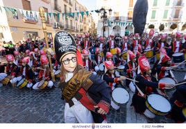 Una banda del Tio de la Porra, abriendo una edición anterior de la Fira i Festes de Gandia.