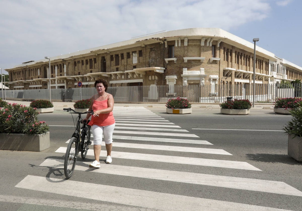 Edificio de los Docks en la Marina.