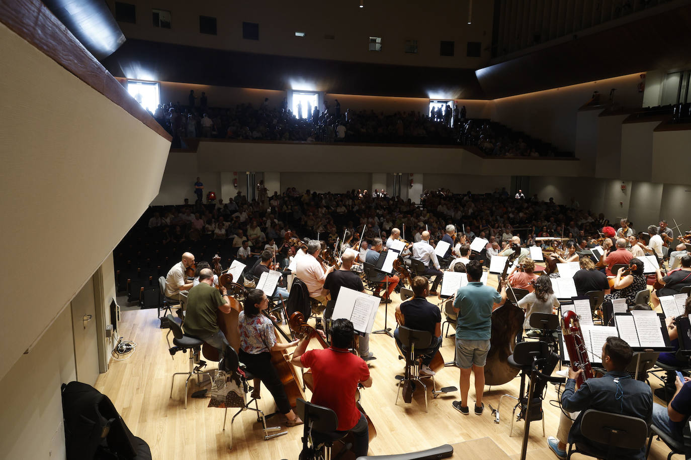 El Palau de la Música vuelve a llenarse cuatro años después